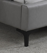 Charger l'image dans la galerie, 5340 Platform Bed